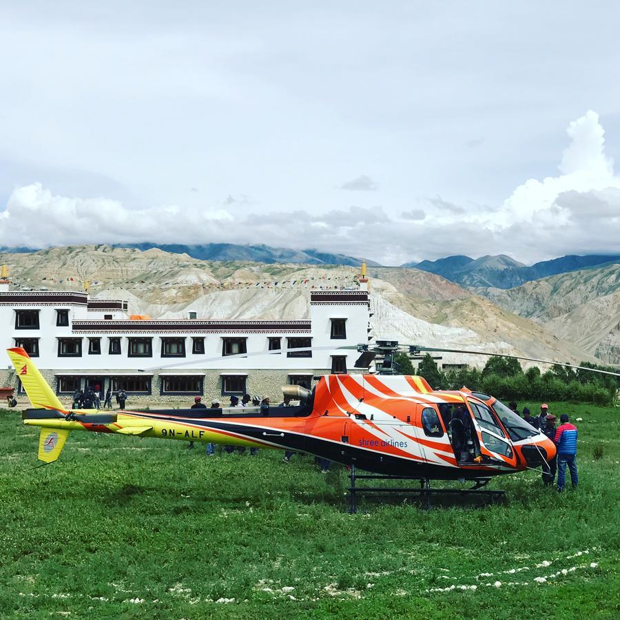 Royal Mustang Resort Nāmbo Exterior foto